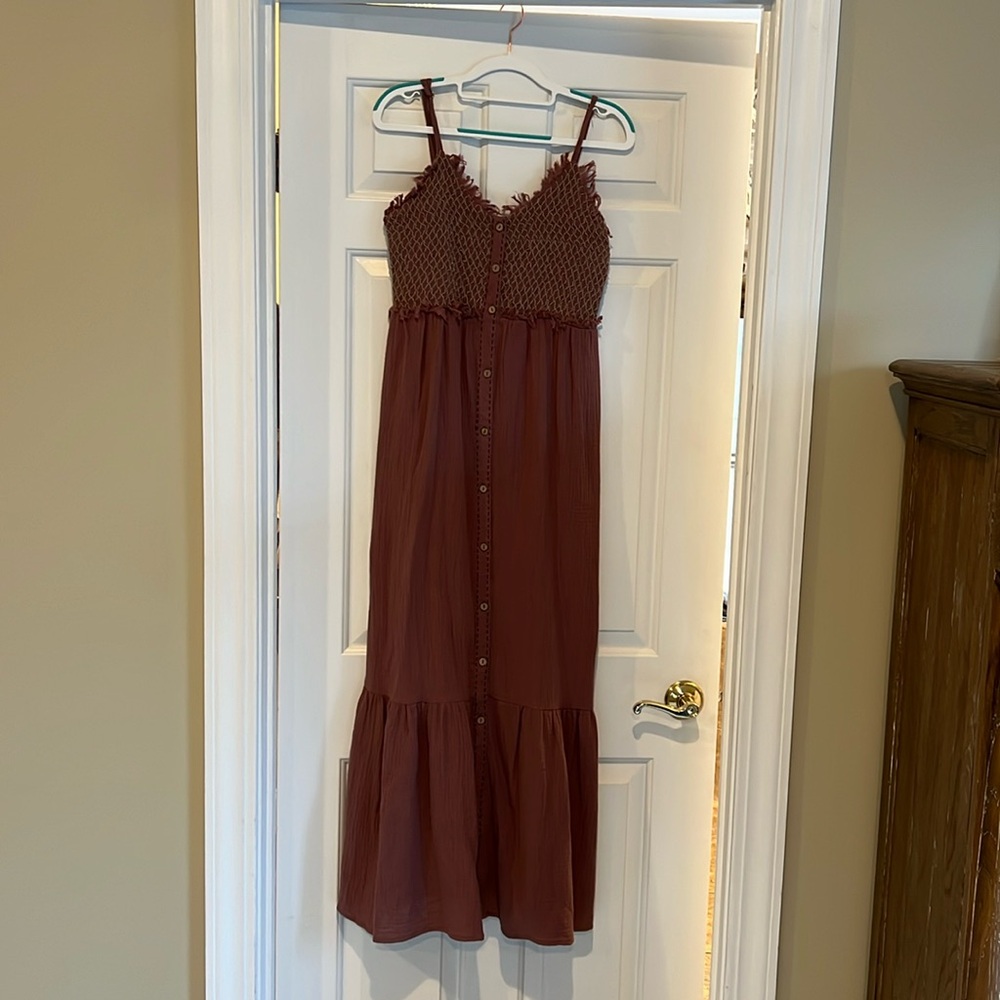 Beautiful Easel maxi dress, size medium, mauve